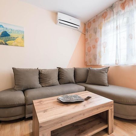Sea&Park Apartment Варна Екстериор снимка