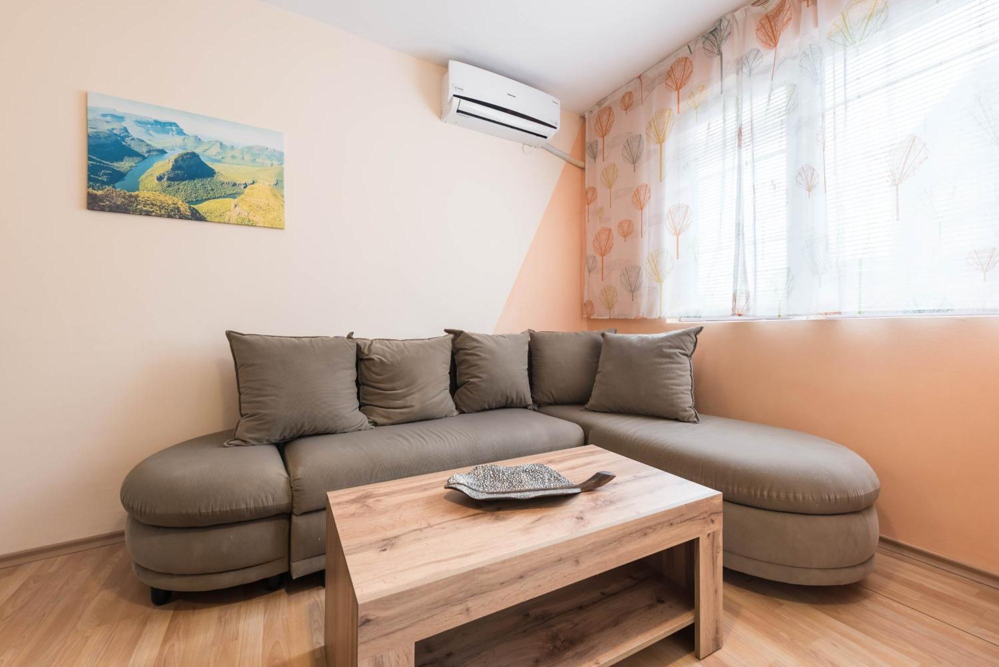 Sea&Park Apartment Варна Екстериор снимка
